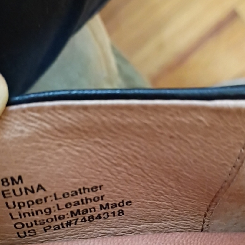 Gentle Souls Women's Black Leather Flats Size 8 - Picture 4 of 8